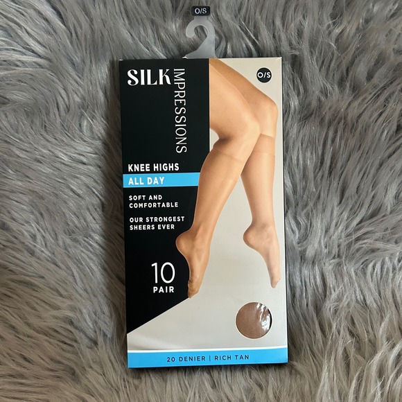Silk Impressions Sheer Knee Highs Women's Size O/S Rich Tan 20 Denier Socks - Picture 1 of 4